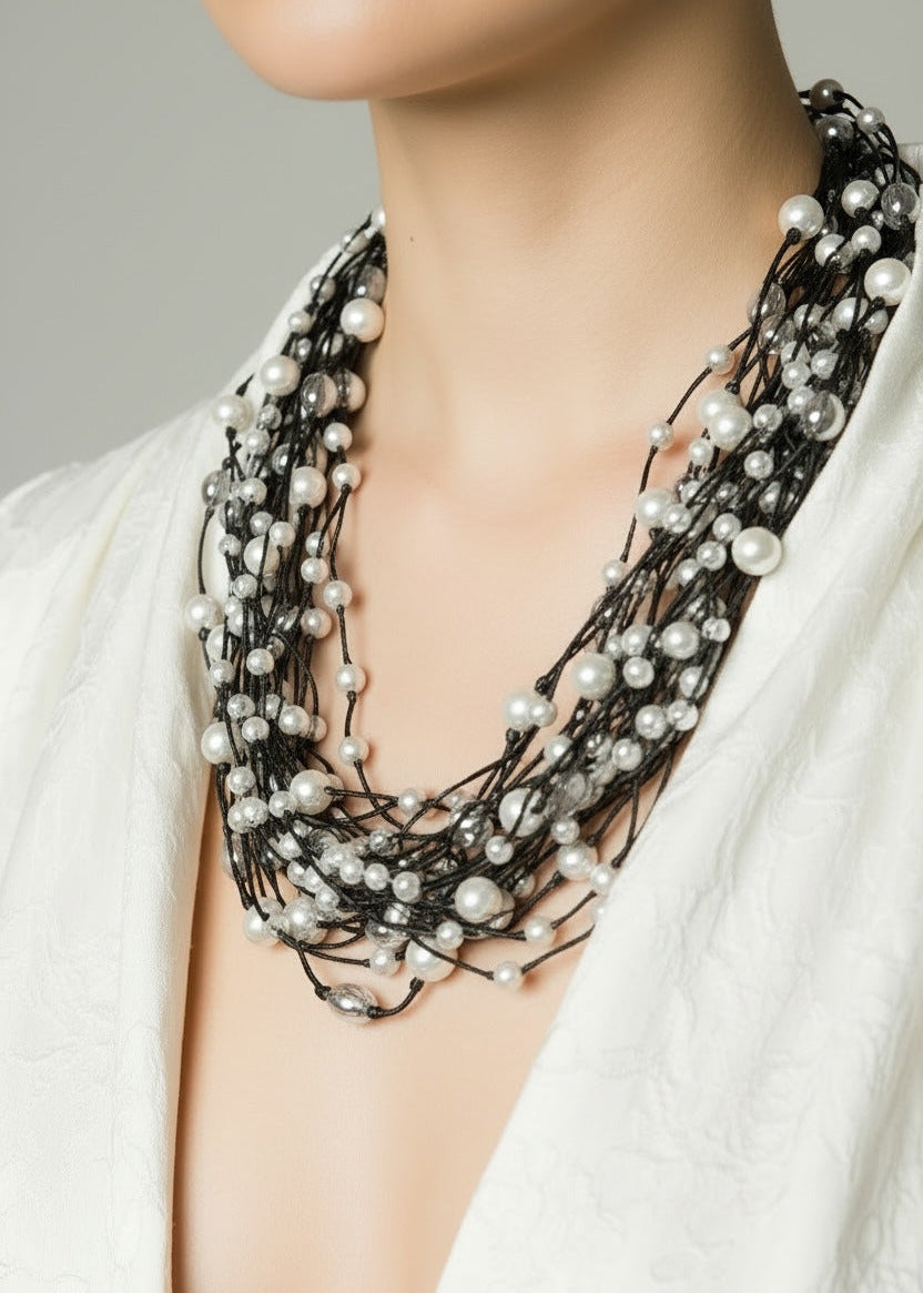 Handgefertigte Lighting Pearls Kette