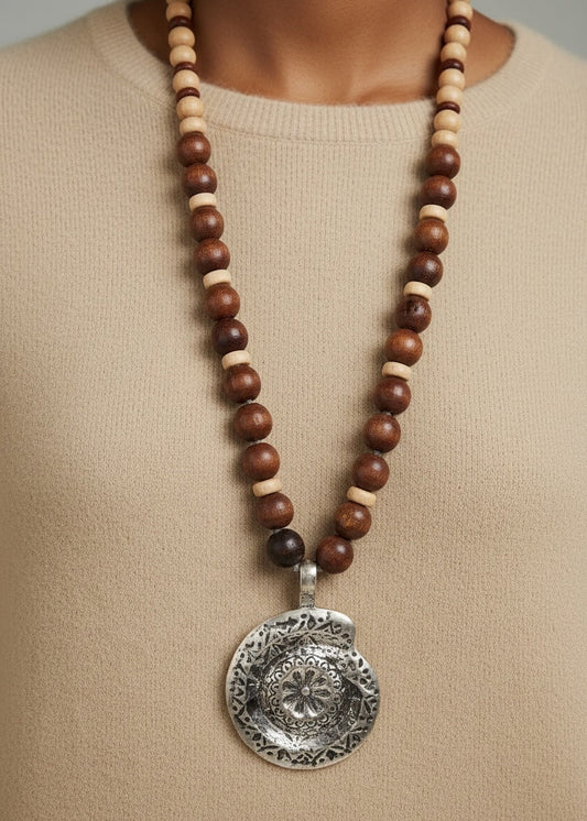 Handgefertigte Statement Kette Holzperlen & Naturstein